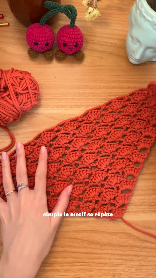 Foulard au crochet facile, parfait pour tes fins de pelotes ✨ — reel Korê Studio